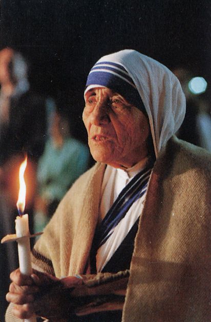Madre Teresa con bambino.jpg